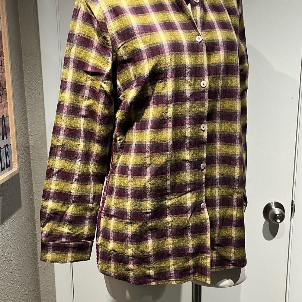 Paparazzi Plaid and Embroidered Velvet Blouse - Picture 4 of 14